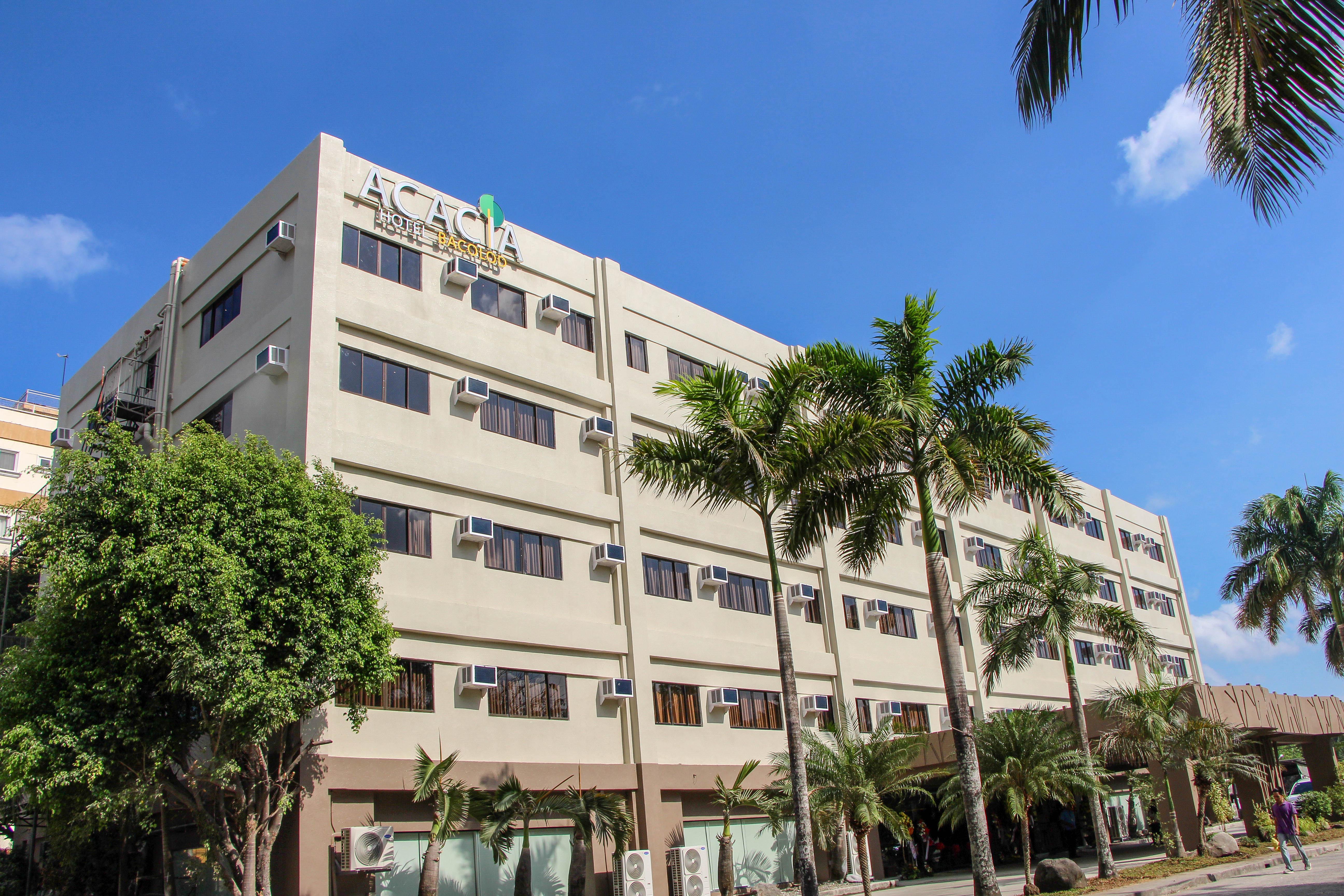 Acacia Hotel Bacolod Exterior photo